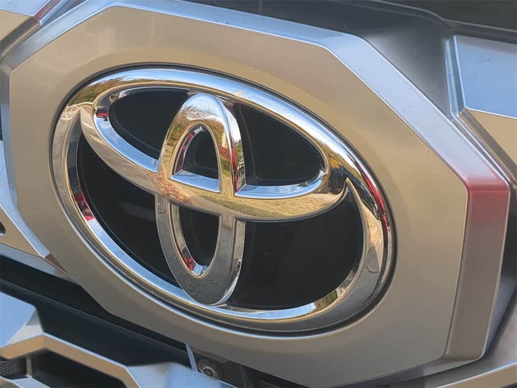 Thumbnail: 2022 Toyota Tundra - 12