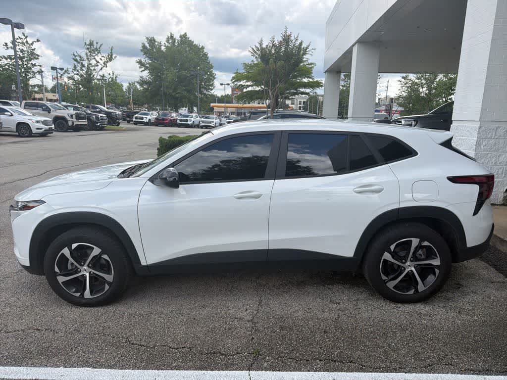 Thumbnail: 2025 Chevrolet Trax - 5