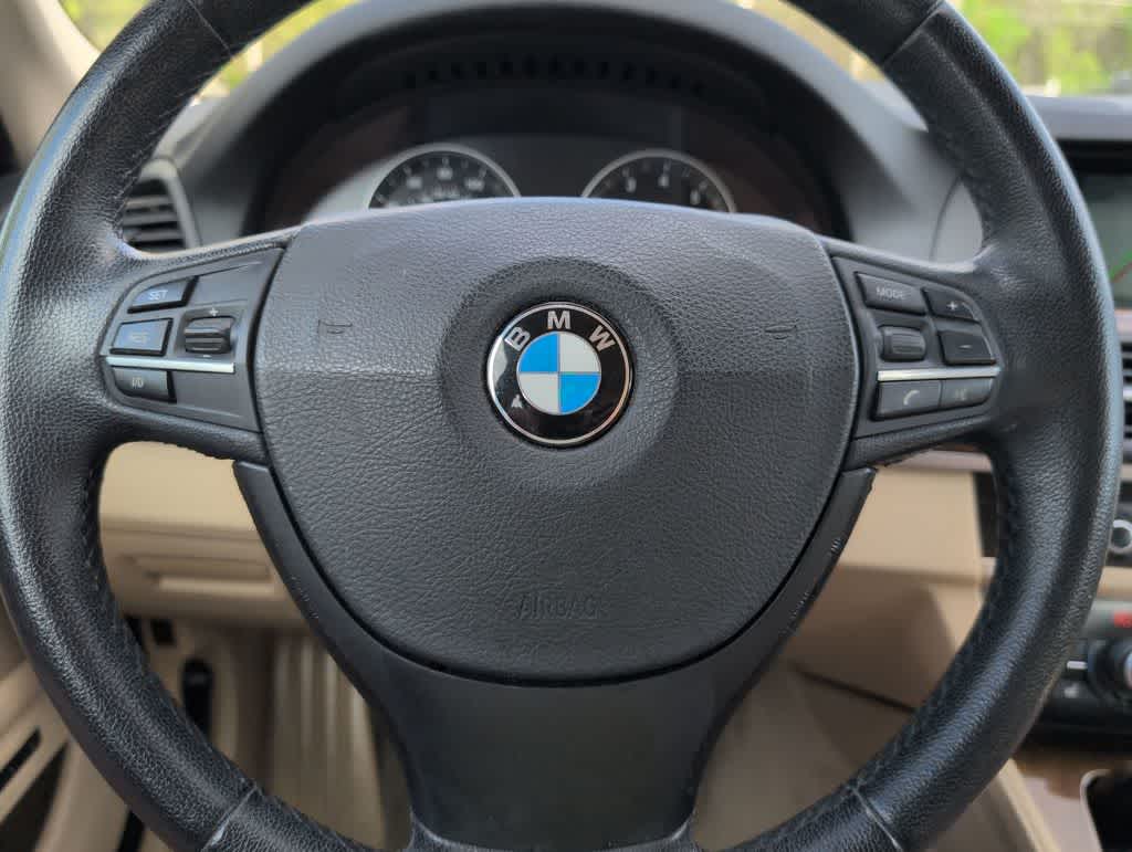 Thumbnail: 2011 BMW 5 Series - 24