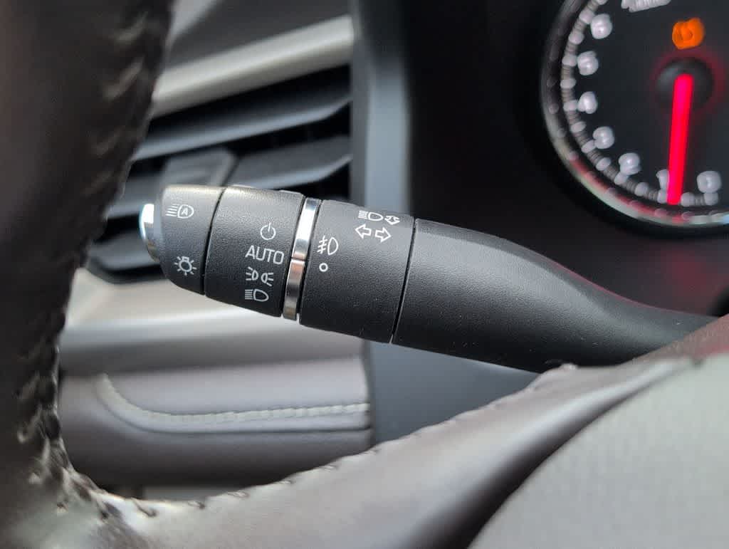 Thumbnail: 2017 GMC Acadia - 29