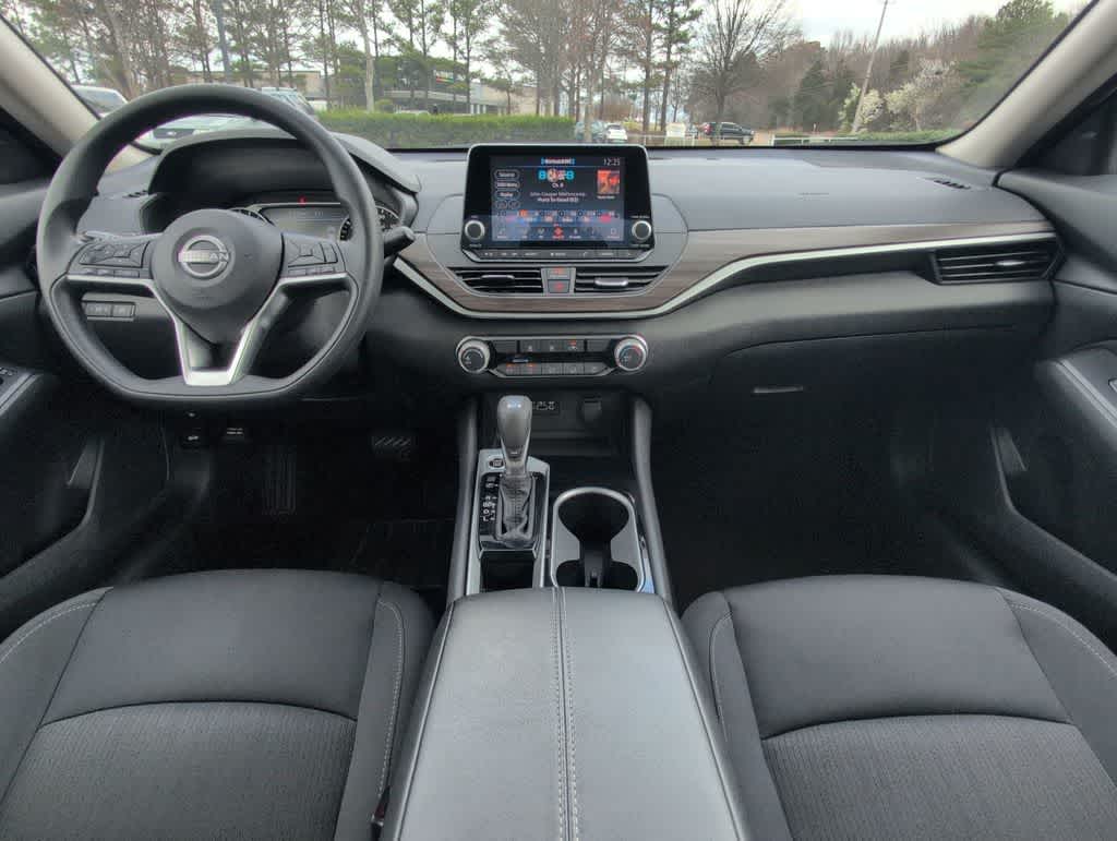 Thumbnail: 2024 Nissan Altima - 15