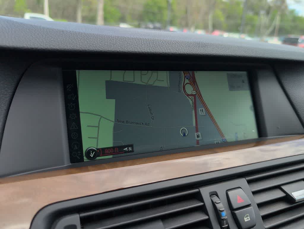 Thumbnail: 2011 BMW 5 Series - 30