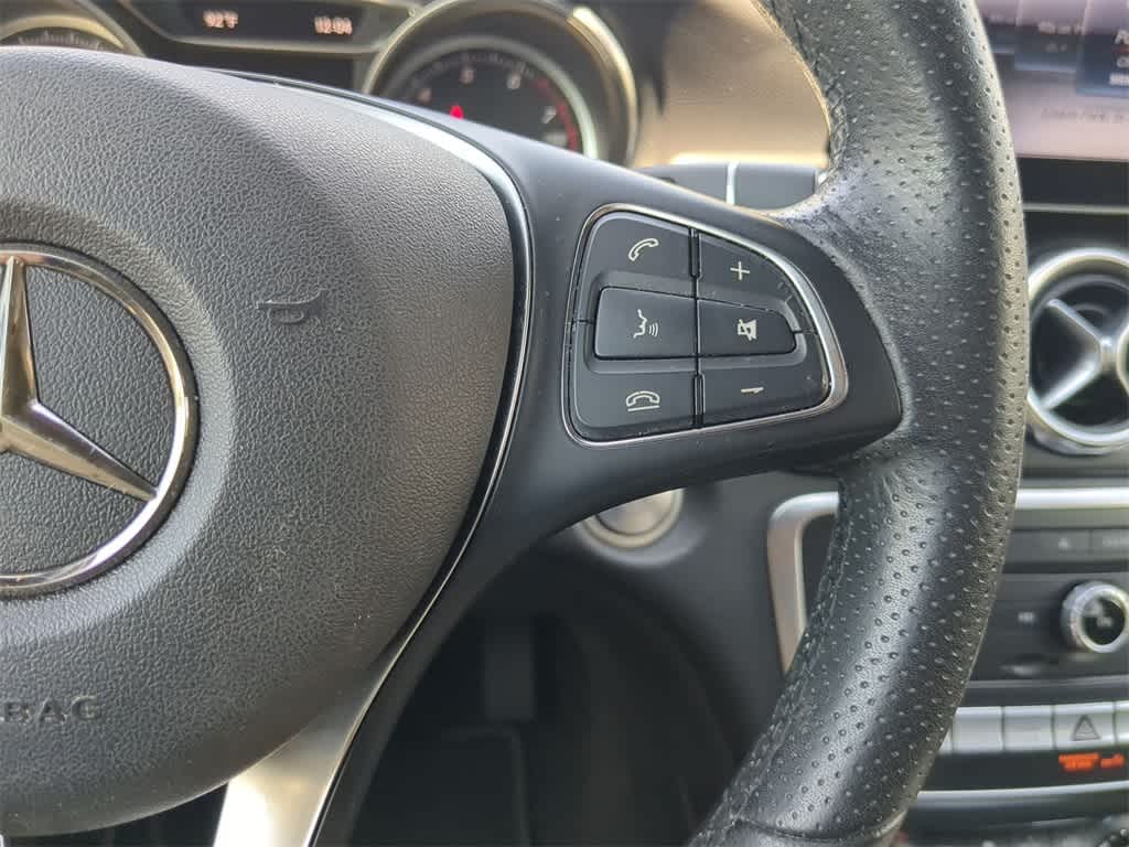 Thumbnail: 2019 Mercedes-Benz GLA - 24