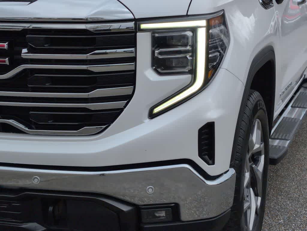 Thumbnail: 2022 GMC Sierra 1500 - 11