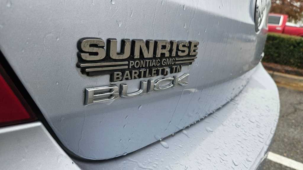 Thumbnail: 2006 Buick LaCrosse - 5