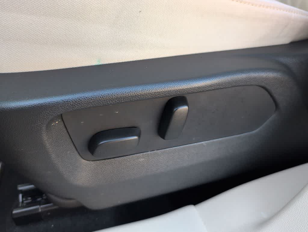 Thumbnail: 2023 Buick Envision - 17