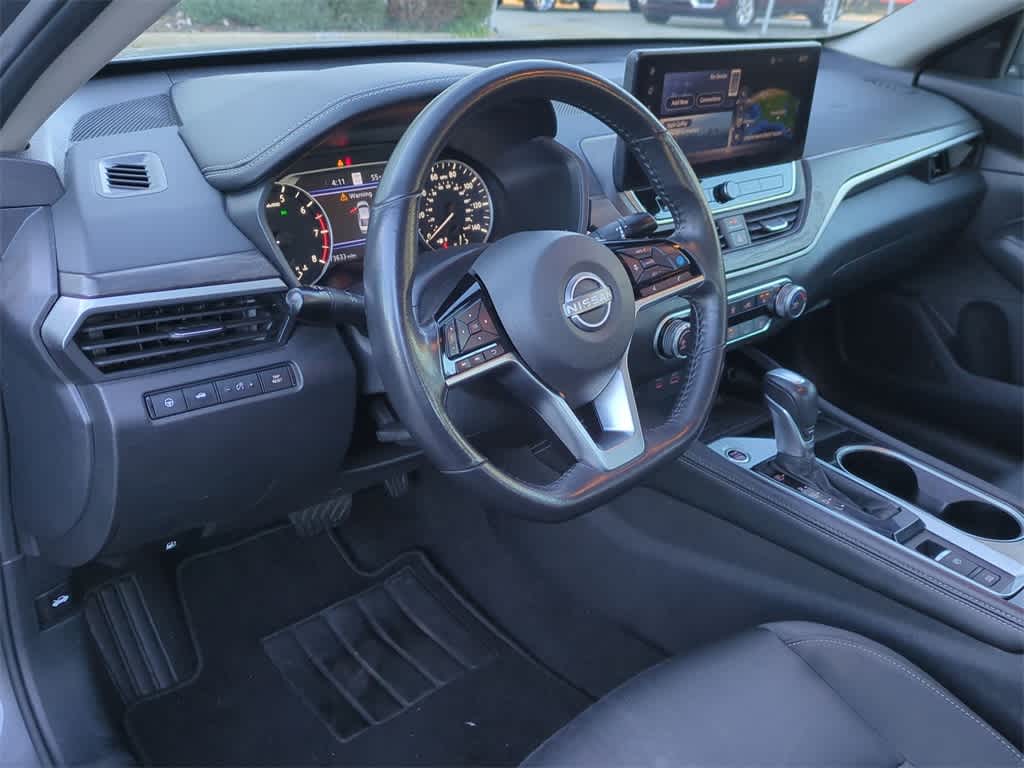 Thumbnail: 2024 Nissan Altima - 10