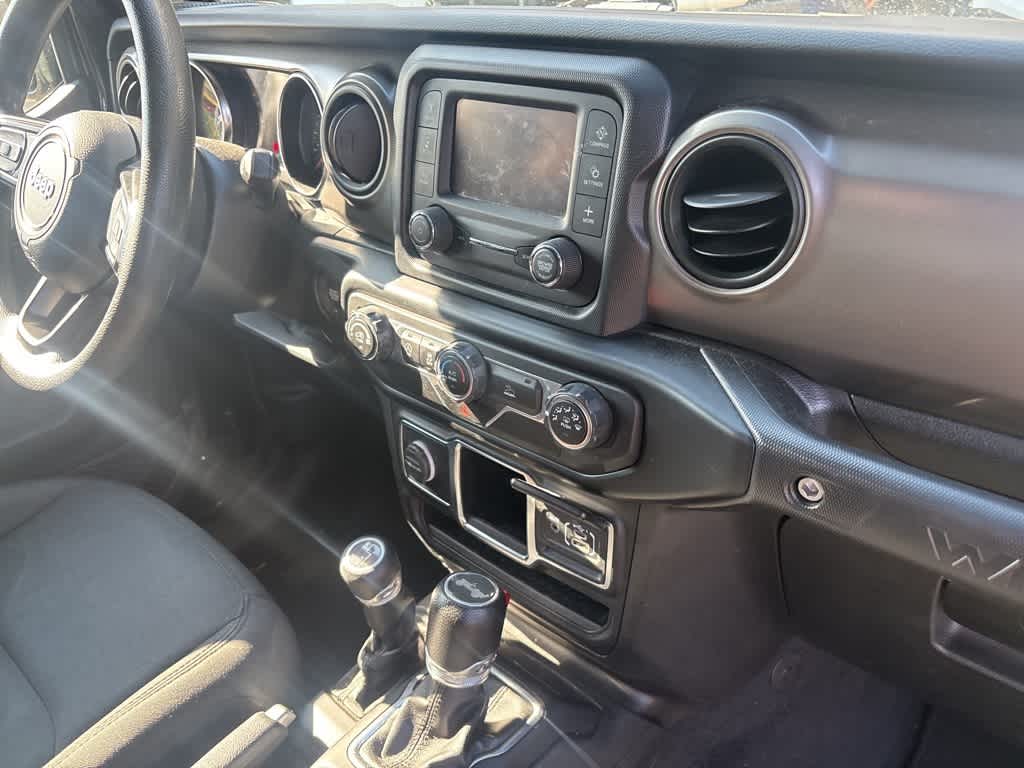 Thumbnail: 2021 Jeep Wrangler - 10