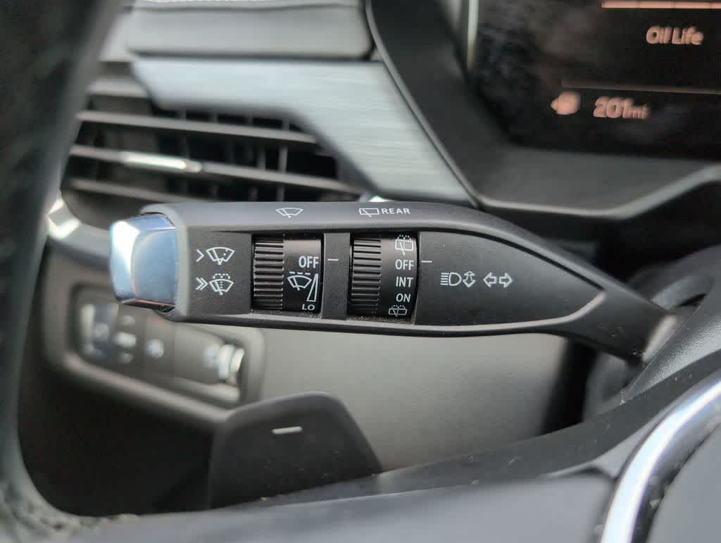 Thumbnail: 2025 GMC Acadia - 25