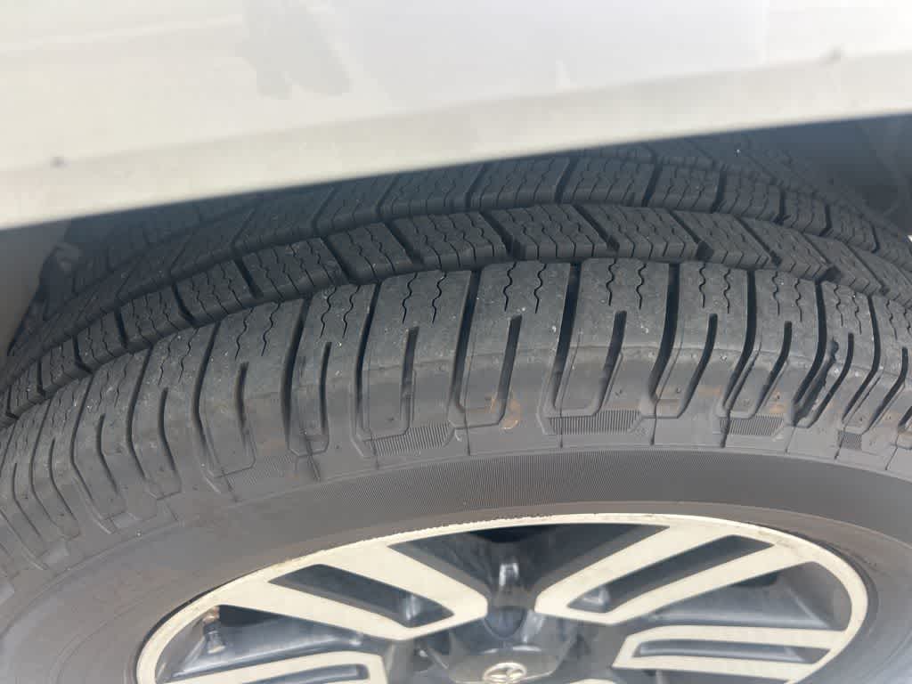 Thumbnail: 2015 Toyota 4Runner - 11