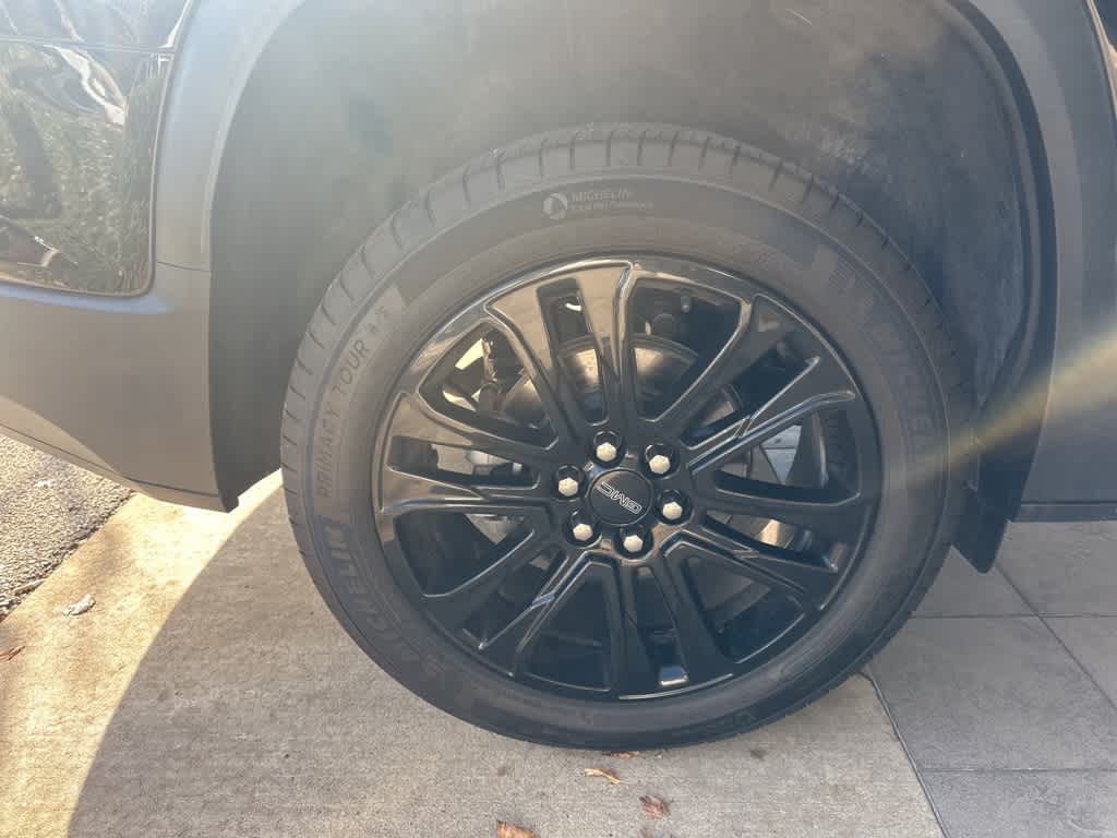 Thumbnail: 2023 GMC Acadia - 9