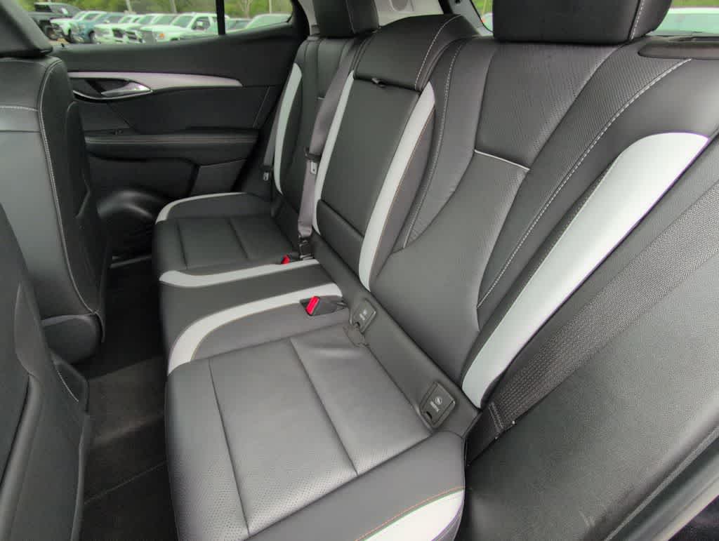 Thumbnail: 2025 Buick Envision - 19