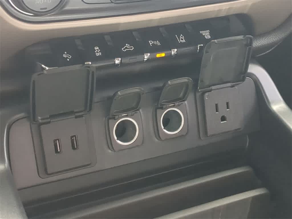 2016 GMC Sierra 2500 Denali 32