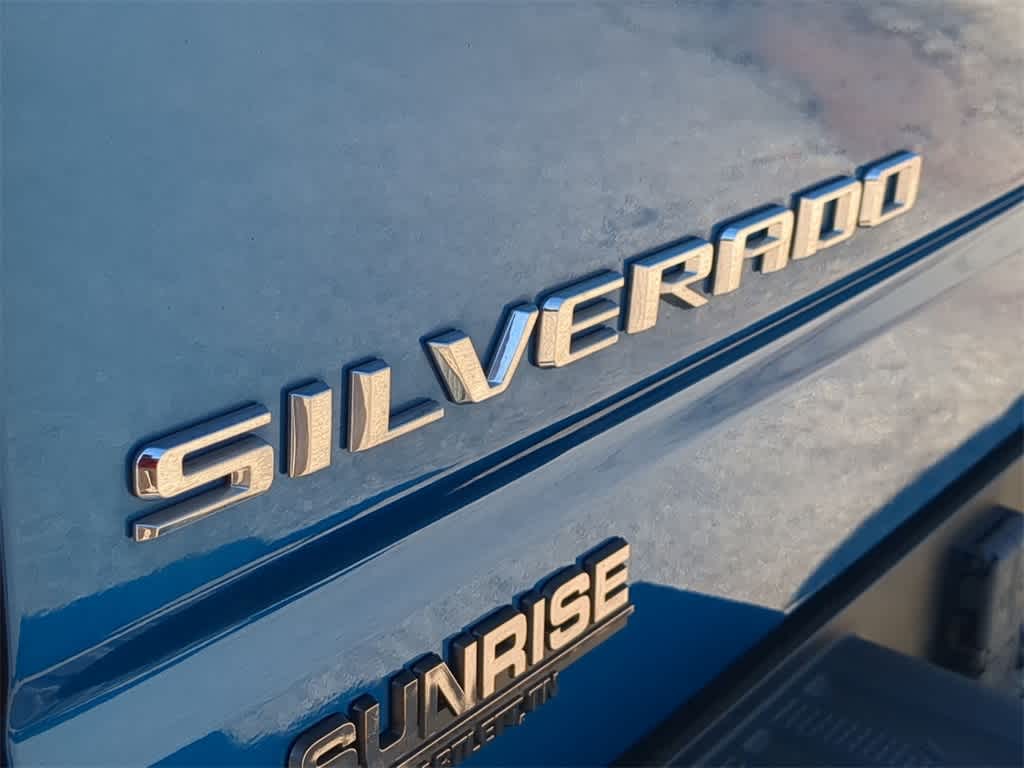 Thumbnail: 2022 Chevrolet Silverado 1500 - 13