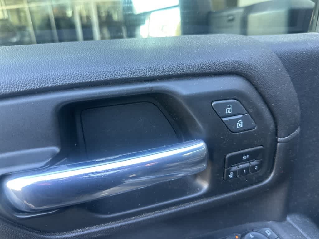 Thumbnail: 2021 GMC Sierra 2500 - 10