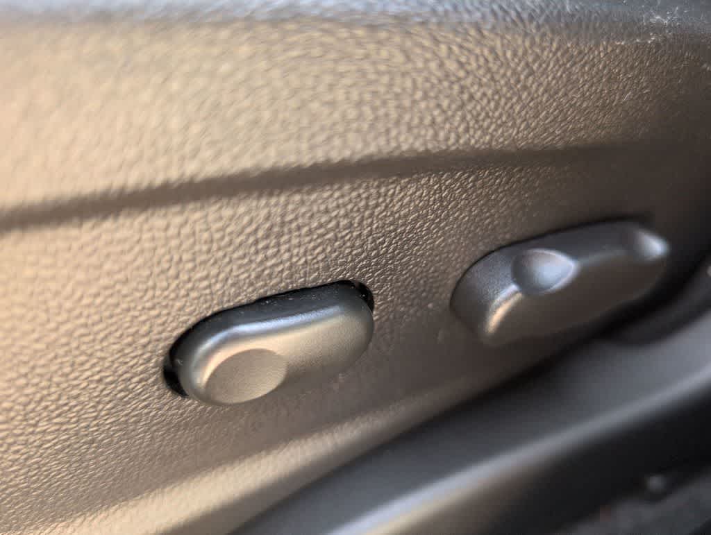 Thumbnail: 2019 Buick Encore - 18