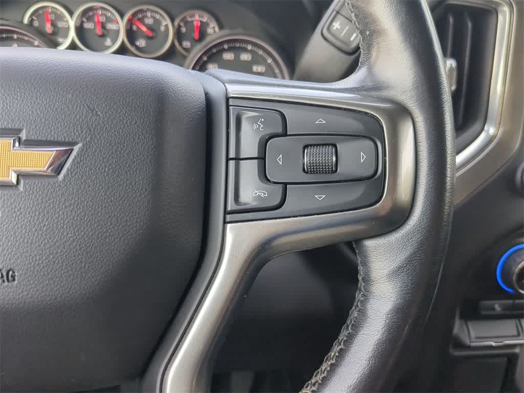 Thumbnail: 2020 Chevrolet Silverado 1500 - 23