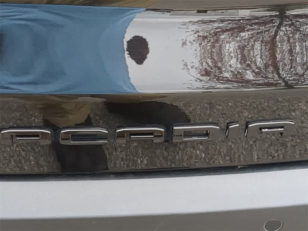 Thumbnail: 2023 GMC Acadia - 13