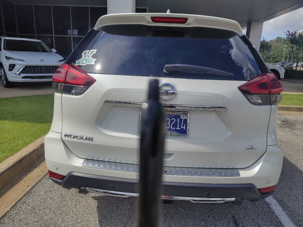 Thumbnail: 2020 Nissan Rogue - 4