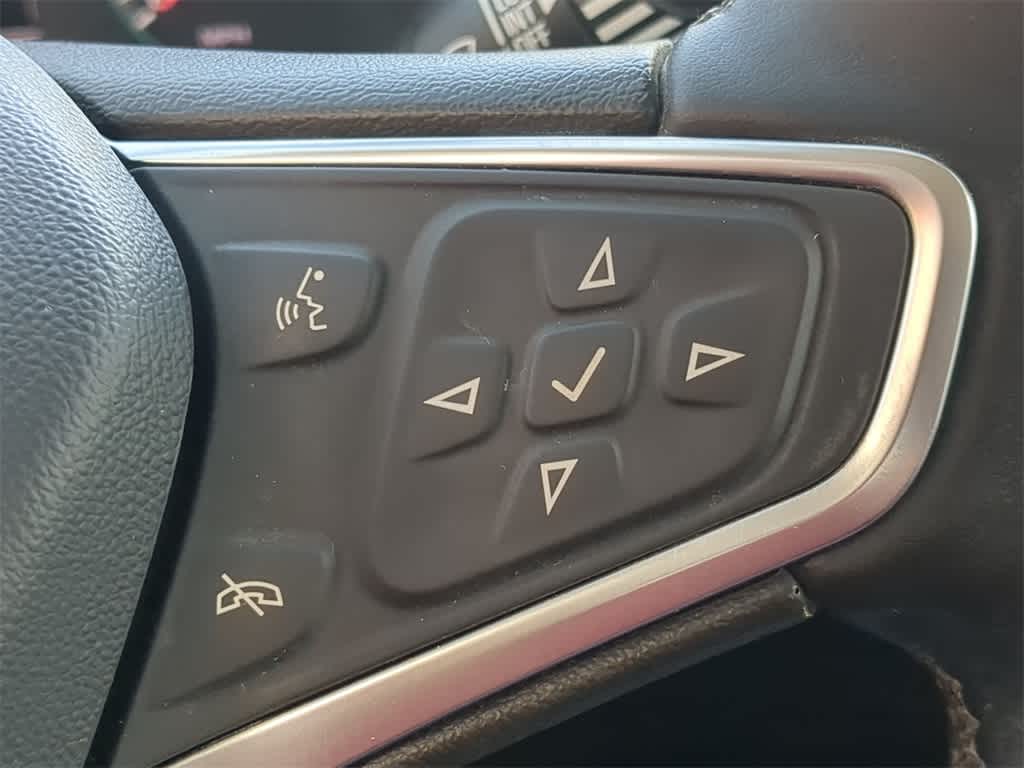 Thumbnail: 2023 Chevrolet Malibu - 24