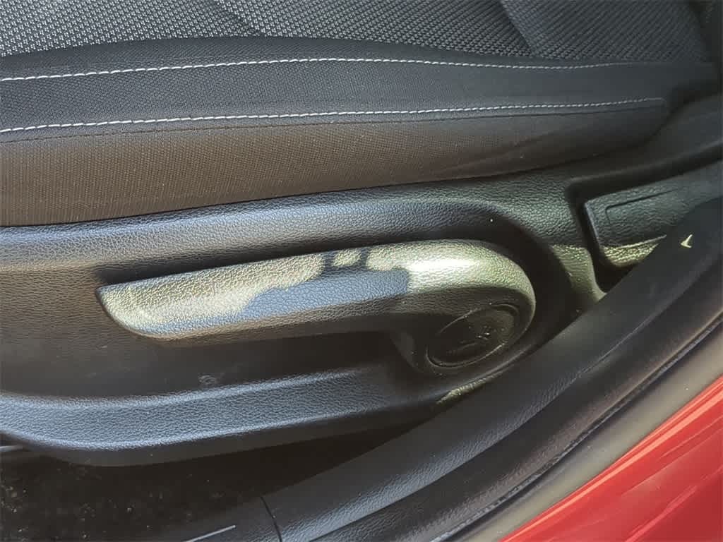 Thumbnail: 2023 Kia Forte - 16