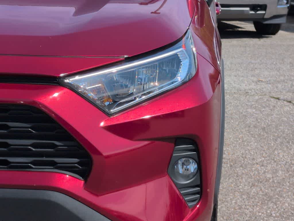 Thumbnail: 2021 Toyota RAV4 - 11