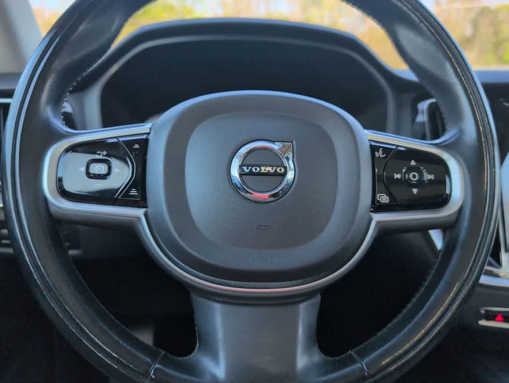 Thumbnail: 2020 Volvo S60 - 24