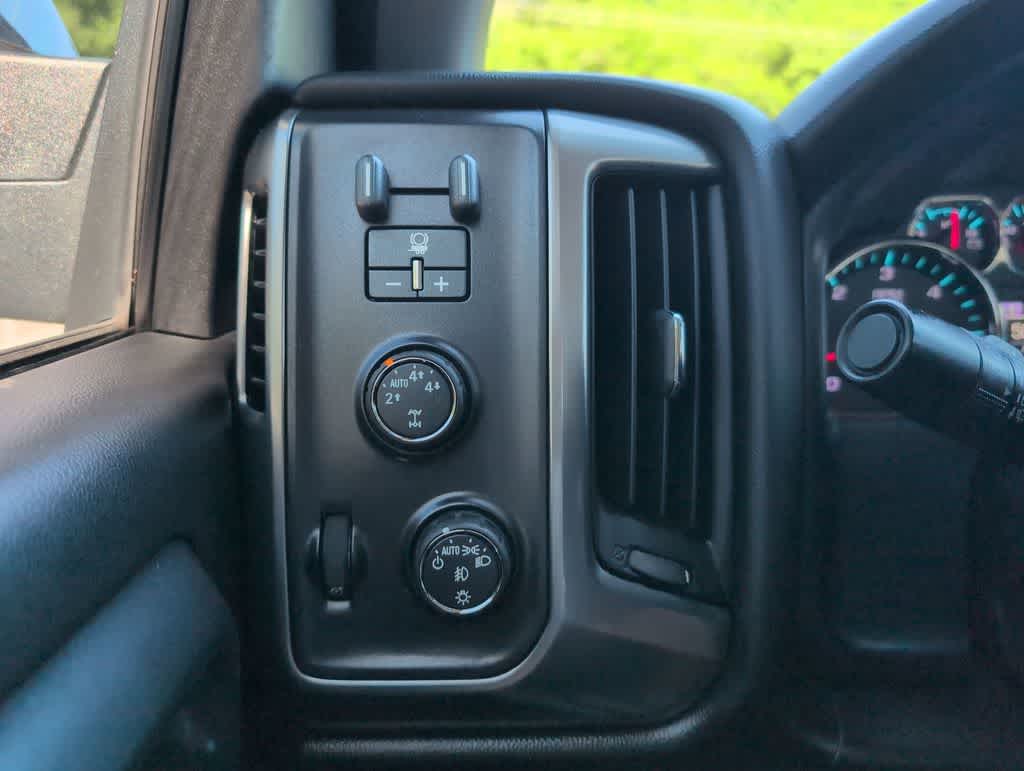 Thumbnail: 2014 Chevrolet Silverado 1500 - 27
