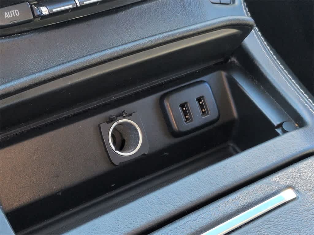 Thumbnail: 2019 GMC Yukon XL - 33