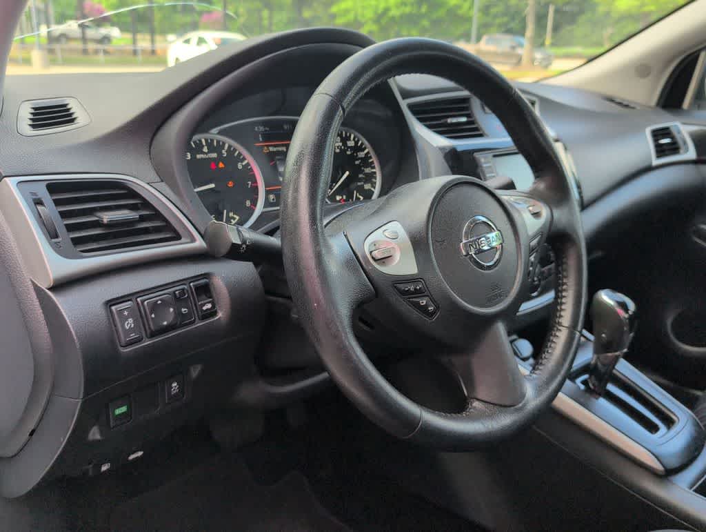 Thumbnail: 2019 Nissan Sentra - 10