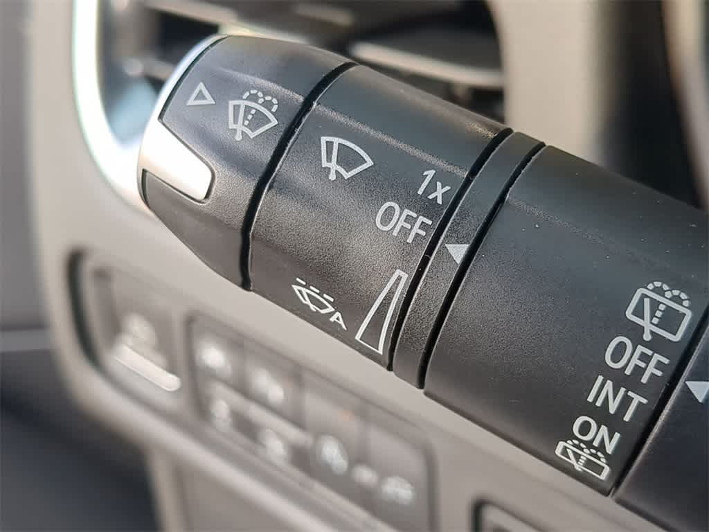 Thumbnail: 2022 GMC Yukon - 27