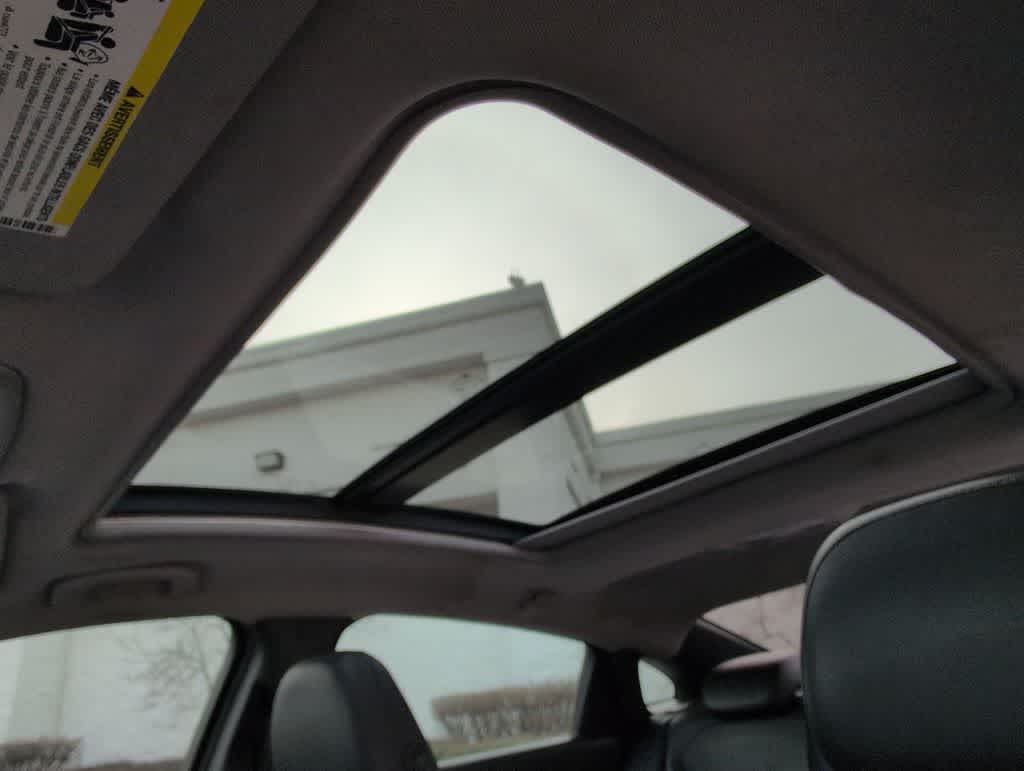 Thumbnail: 2016 Chevrolet Malibu - 19