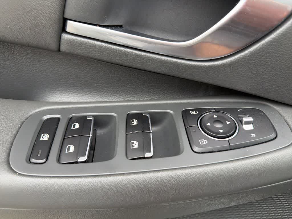 Thumbnail: 2023 Hyundai Sonata - 14