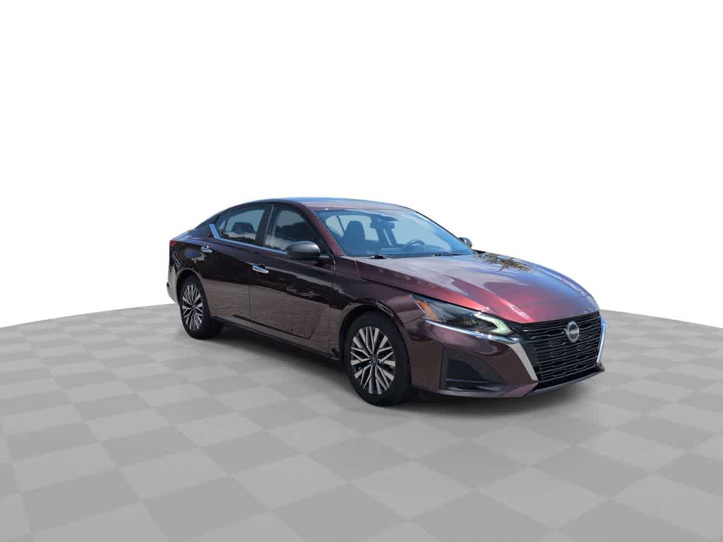 Thumbnail: 2024 Nissan Altima - 2