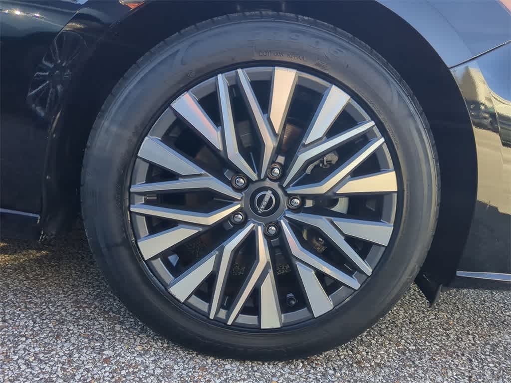 Thumbnail: 2023 Nissan Altima - 13