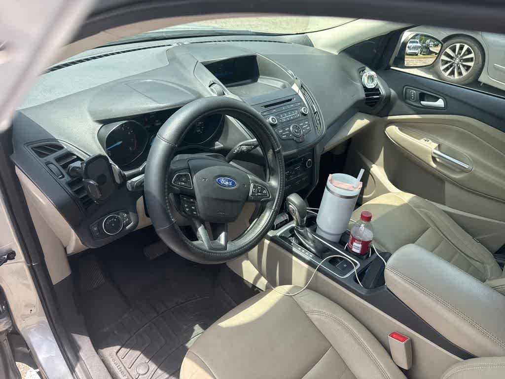 Thumbnail: 2018 Ford Escape - 21