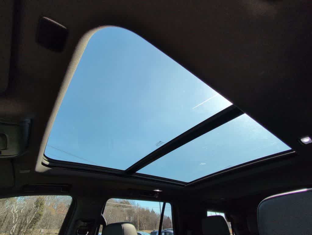 Thumbnail: 2021 Chevrolet Tahoe - 19