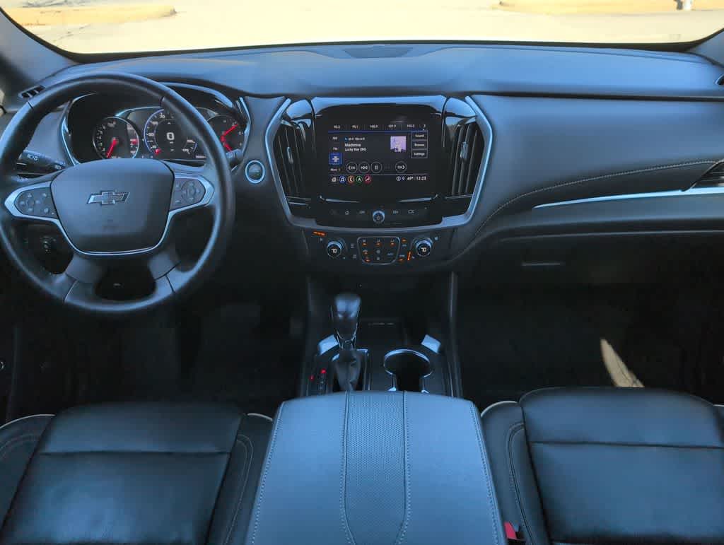 Thumbnail: 2022 Chevrolet Traverse - 15