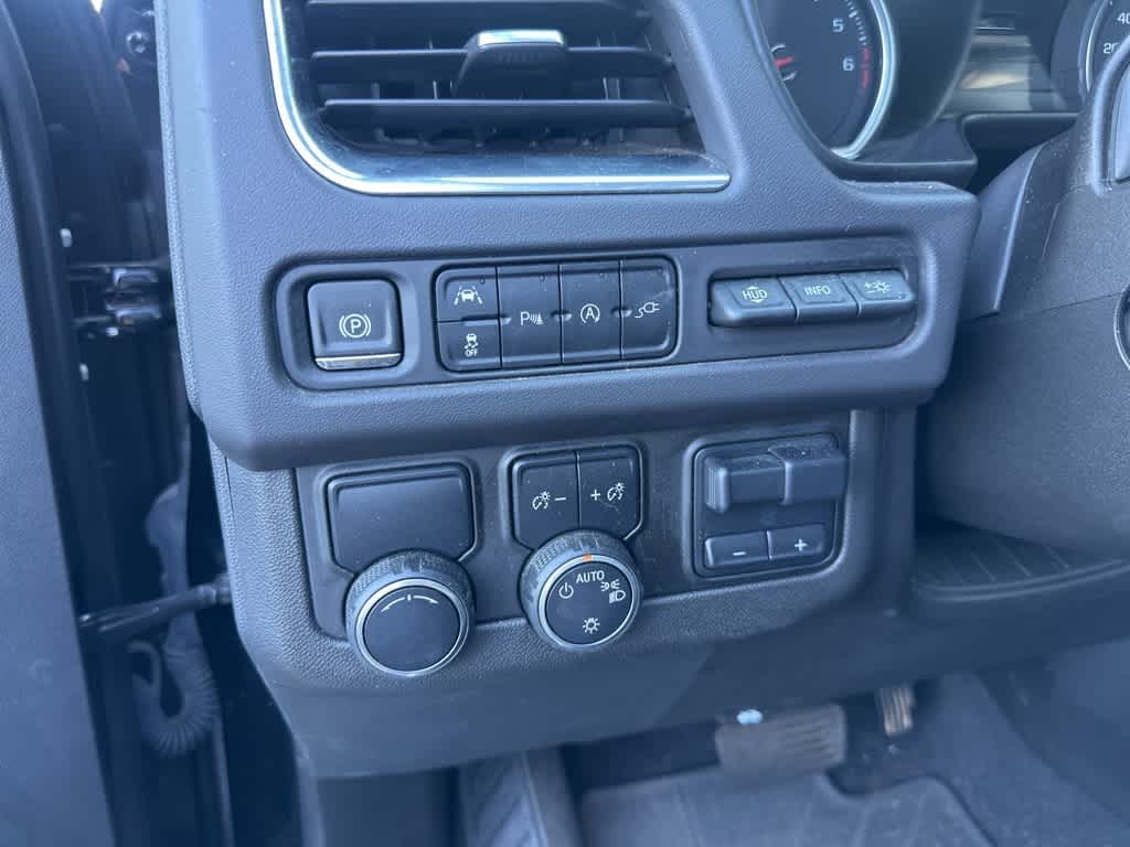Thumbnail: 2021 Chevrolet Tahoe - 11