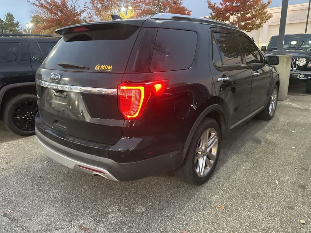 Thumbnail: 2017 Ford Explorer - 13