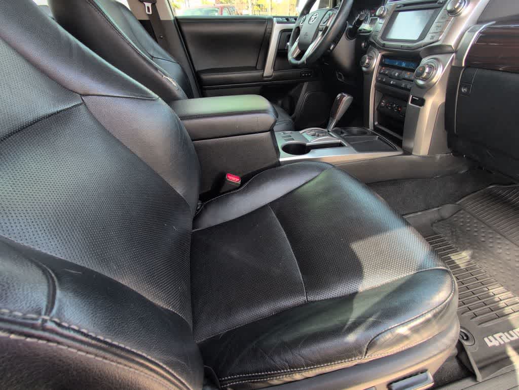 Thumbnail: 2015 Toyota 4Runner - 23