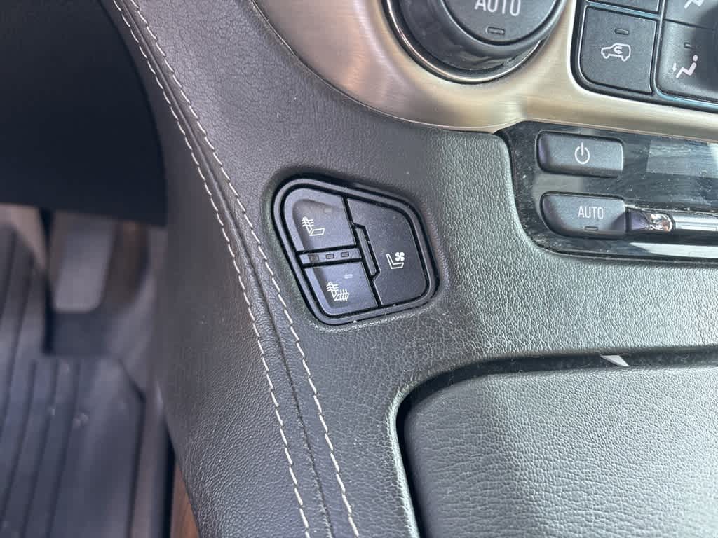 Thumbnail: 2019 GMC Yukon XL - 10
