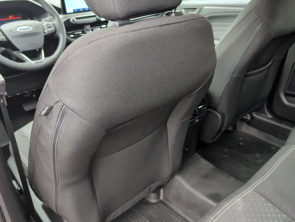 Thumbnail: 2023 Ford Escape - 18