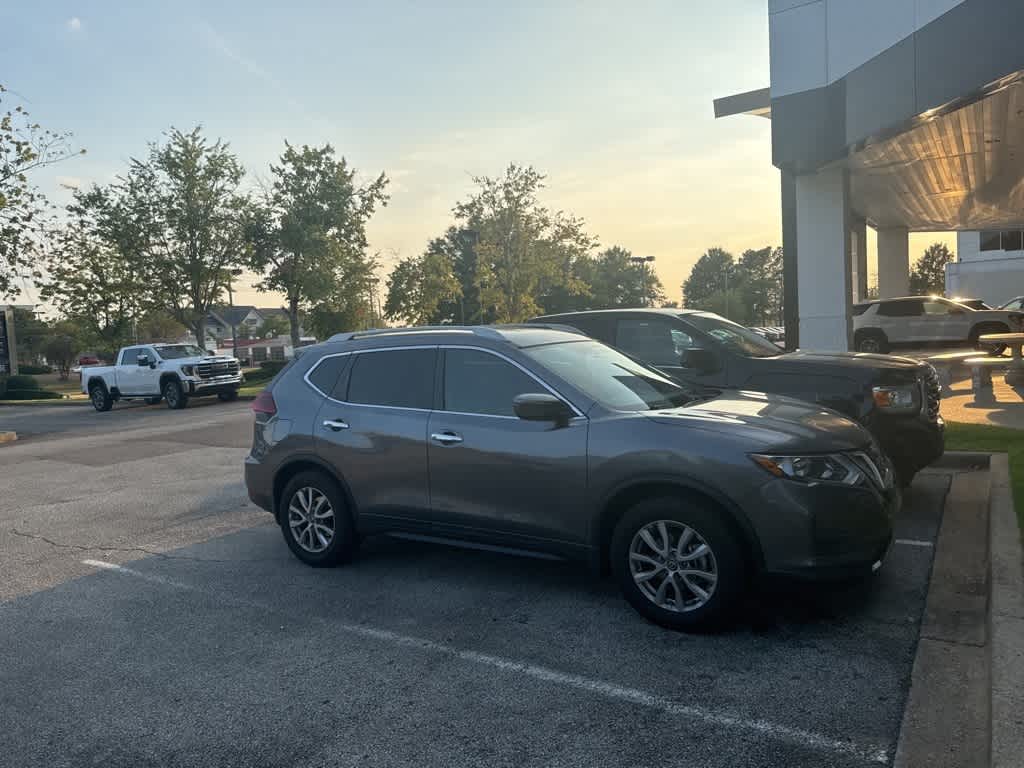 Thumbnail: 2019 Nissan Rogue - 4
