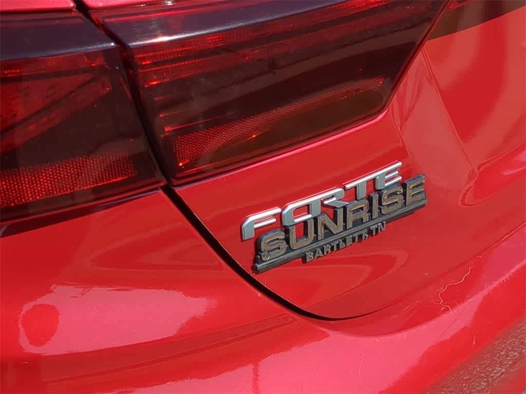 Thumbnail: 2023 Kia Forte - 12