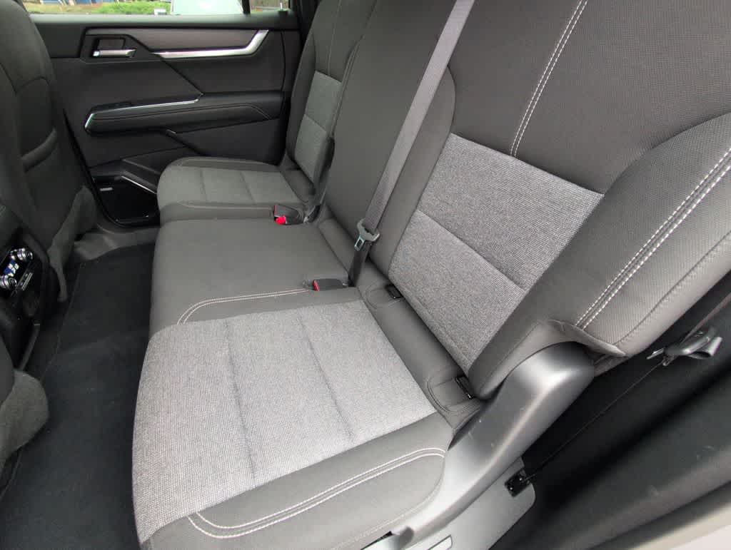 Thumbnail: 2025 GMC Acadia - 19