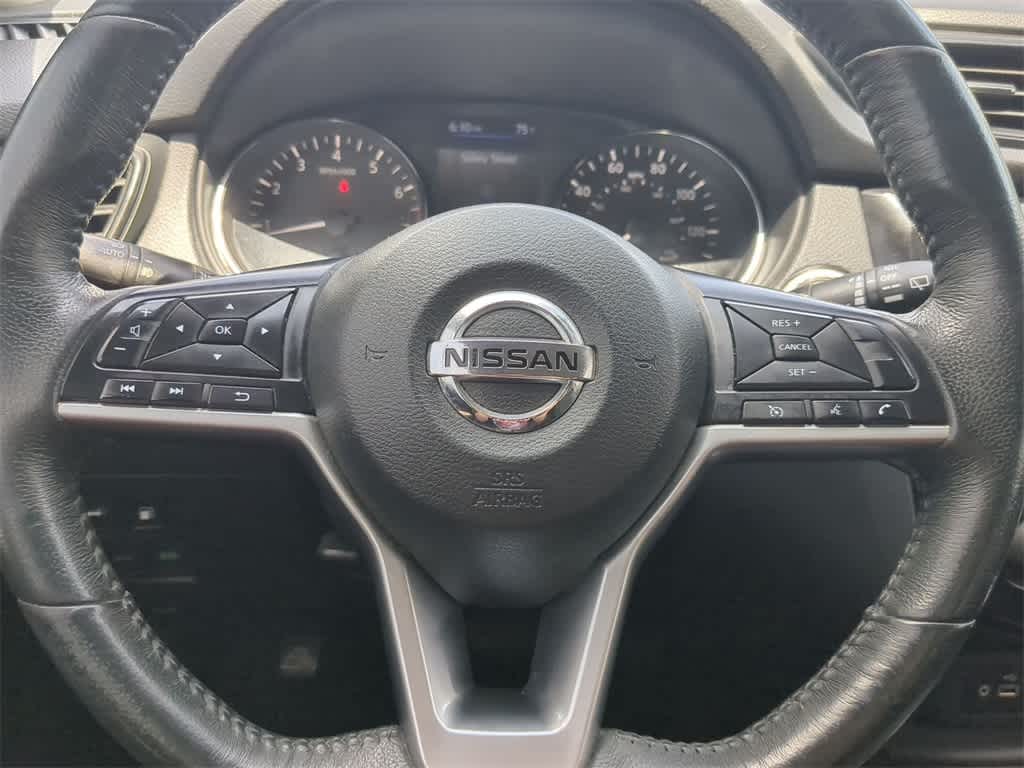 2018 Nissan Rogue SV 23