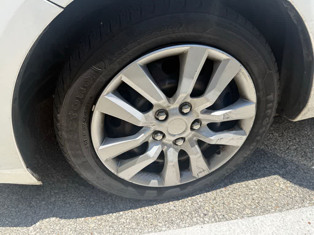 Thumbnail: 2013 Mazda Mazda3 - 9