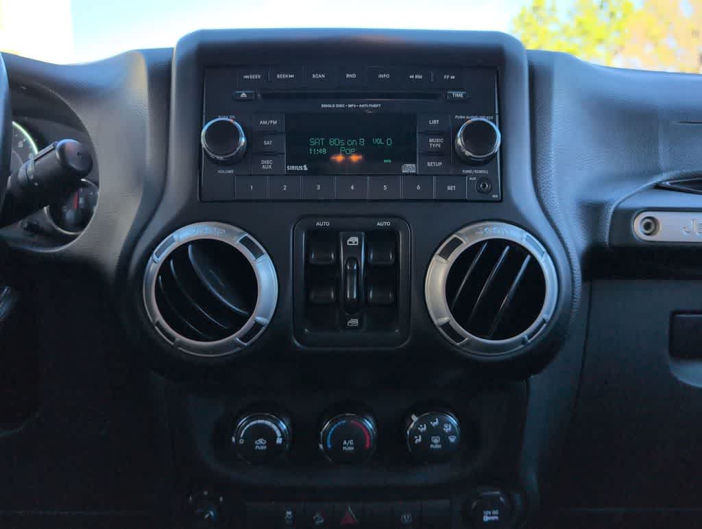 Thumbnail: 2017 Jeep Wrangler - 28