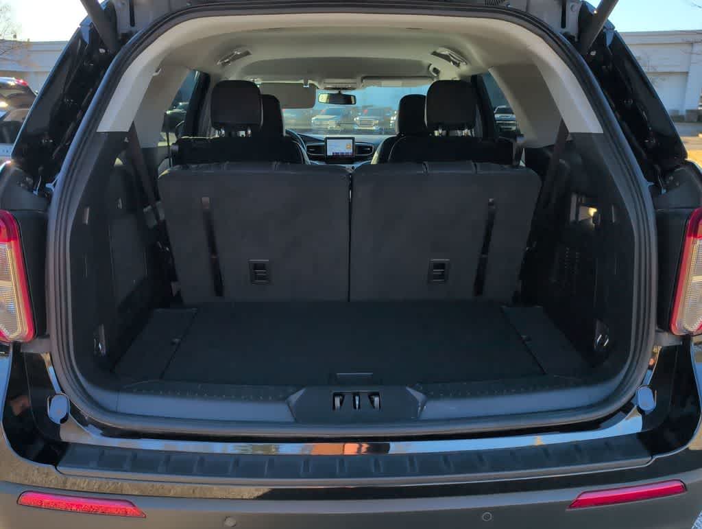 Thumbnail: 2022 Ford Explorer - 35